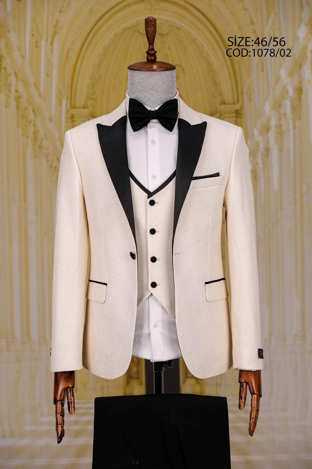 Tuxedo suit 
