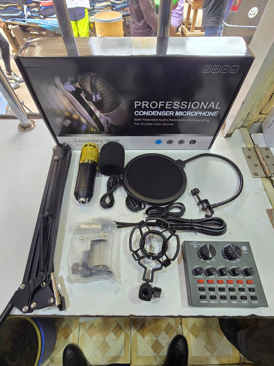 V8 condenser microphone 